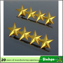 Material del metal Insignia militar del hombro de la forma de la estrella del color oro